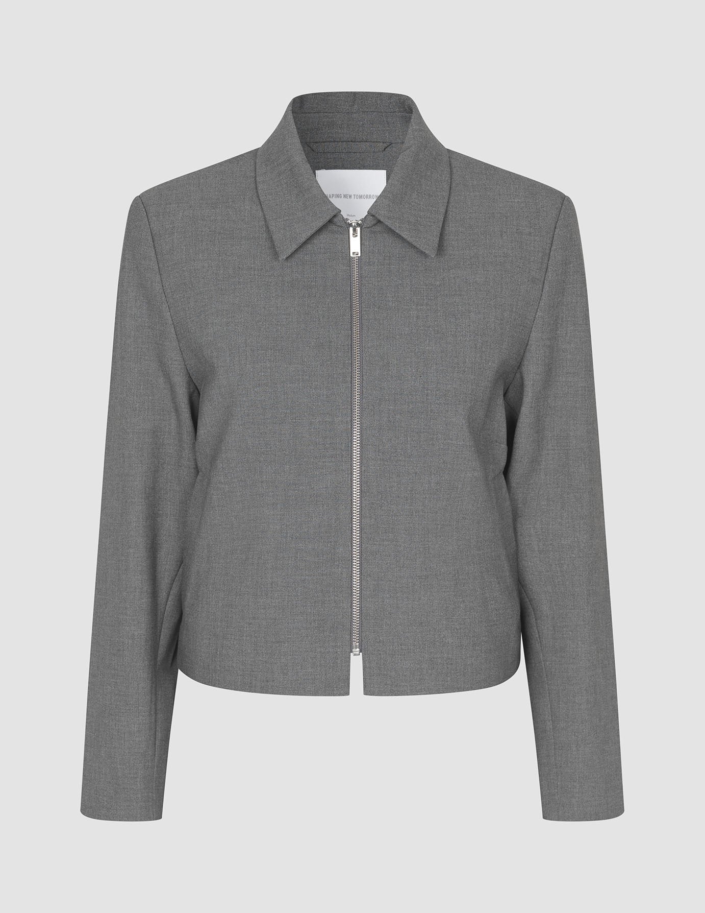 Essential Short Zip Jacket Dark Grey Melange: en mörkgrå, minimalistisk jacka med krage och dragkedja i full längd.